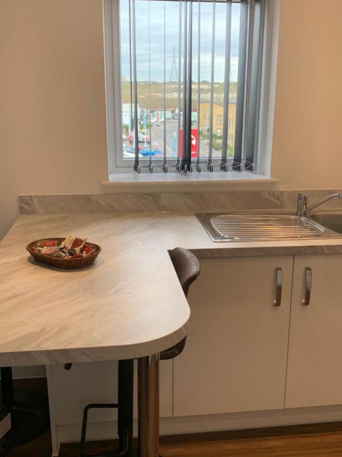 Lakeside 2 Bed Luxury Apartment No Parties No Events Early Check-In Late Check- Out Allowed West Thurrock Zewnętrze zdjęcie