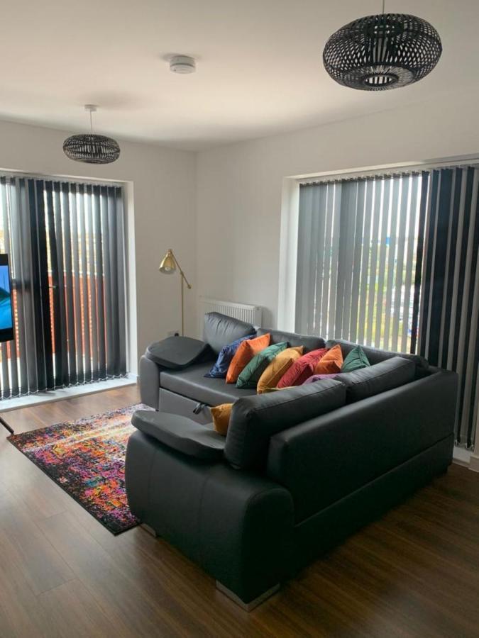 Lakeside 2 Bed Luxury Apartment No Parties No Events Early Check-In Late Check- Out Allowed West Thurrock Zewnętrze zdjęcie
